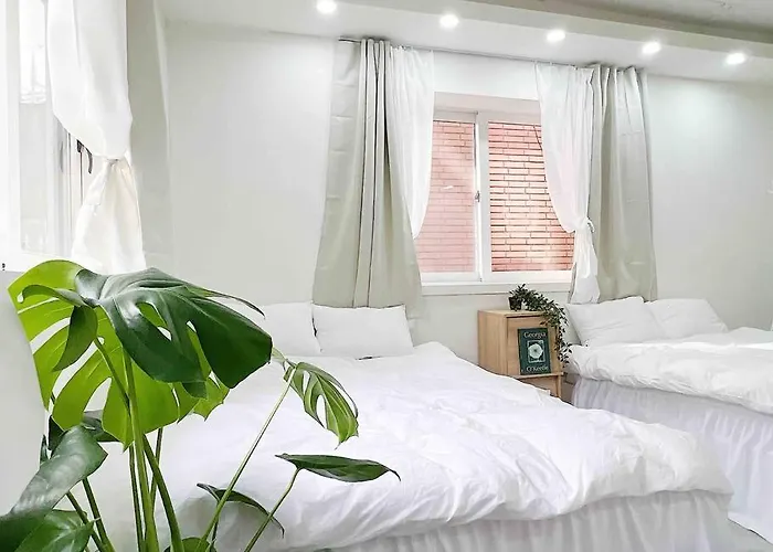 Apartment Near Hongik Station