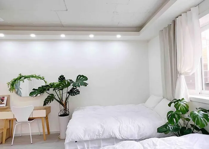 Apartment Near Hongik Station Seoul